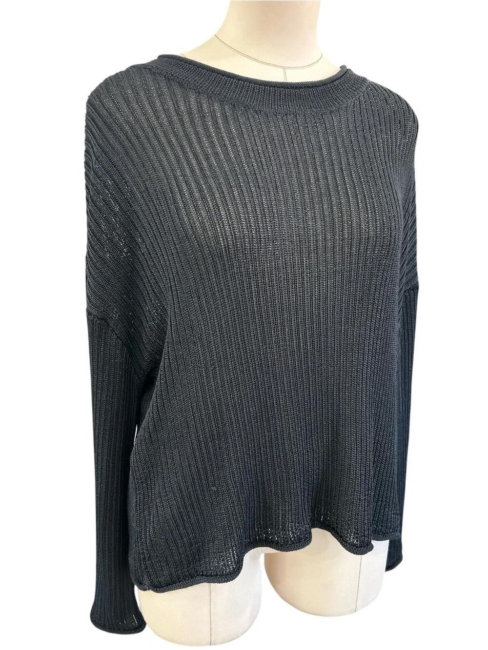 Elizabeth and James black open knit ribbed crewneck sweater size X Large